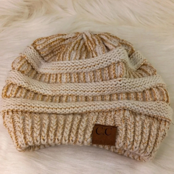 C.C Chunky Soft Stretch Cable Knit Warm Skully Beanie Gold Shimmer - Picture 1 of 4
